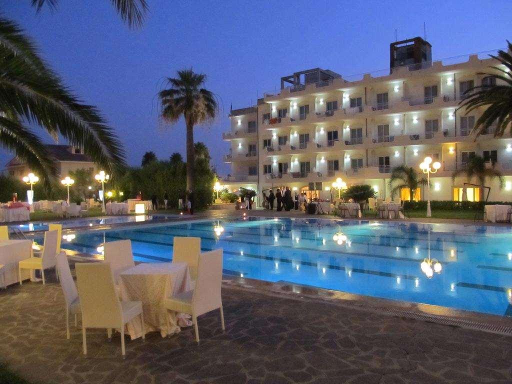 Club Hotel Kennedy 로첼라 이오니카 시설 사진